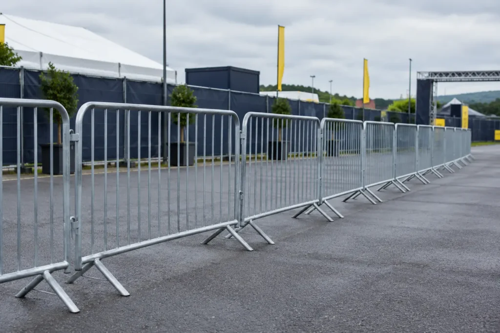 Crowd control barrier